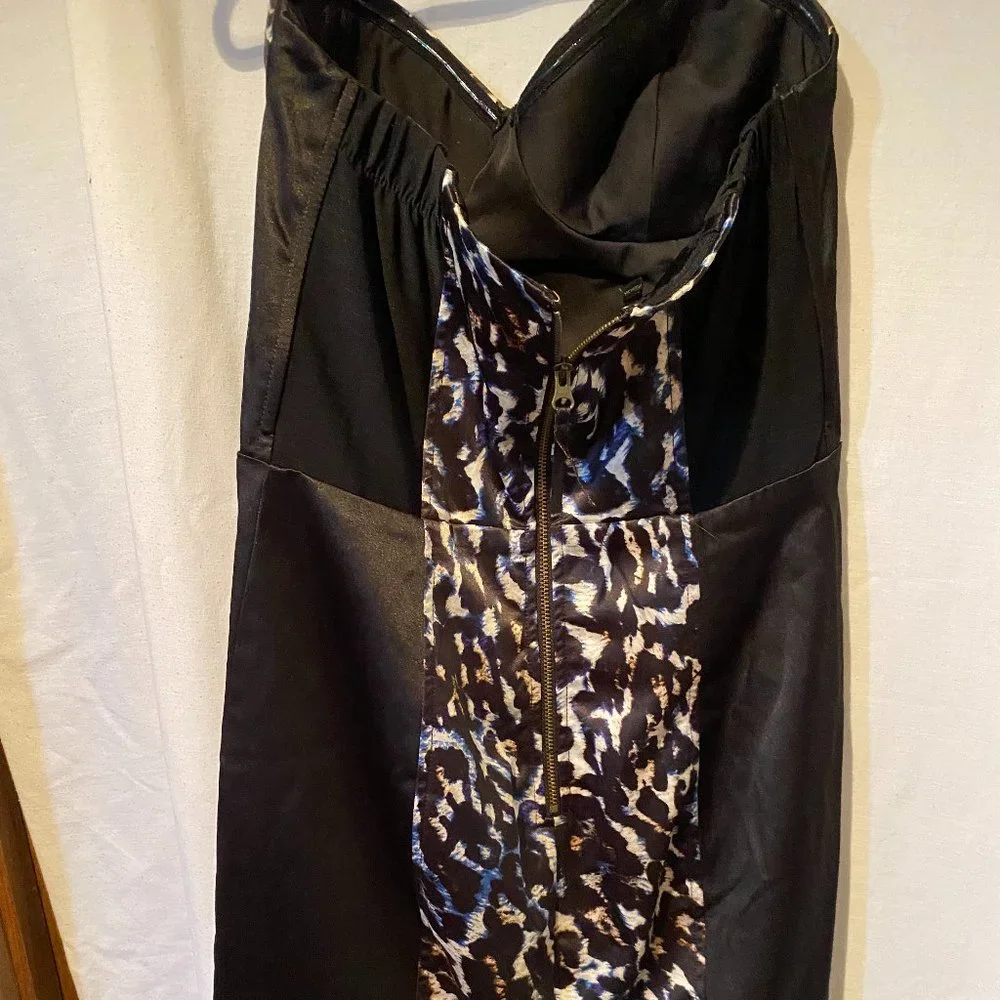 Ladies Dress - Picture 4 of 6